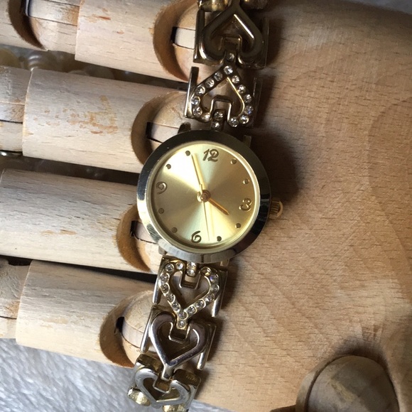 clock Allude🌷 - Picture 13 of 16